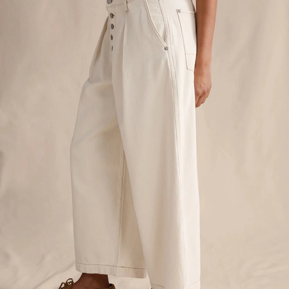 New! BANANA REPUBLIC Mid-Rise Loose Pleated Ankle Jean, Size Large in Ecru/Beige - Picture 5 of 9